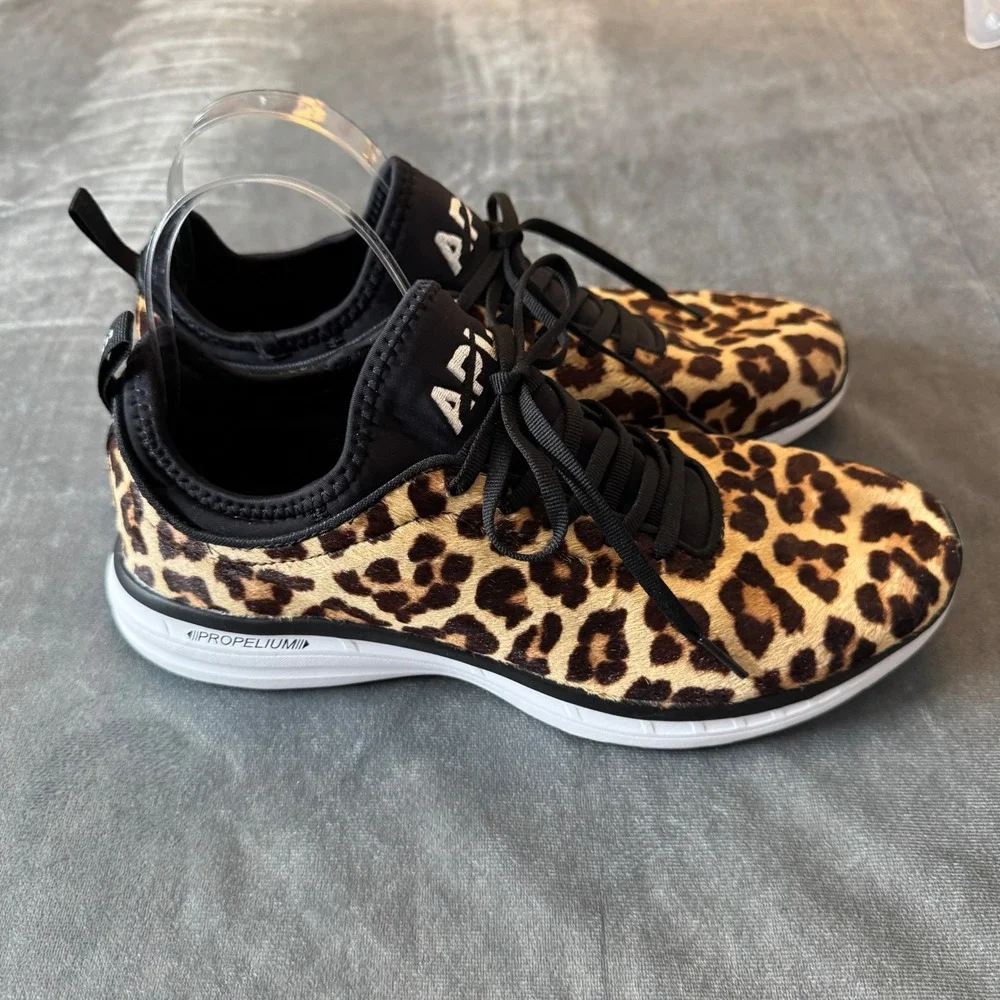 APL Womens TechLoom Phantom 10.5 Leopard Calf Hair Running Sneaker Athleisure